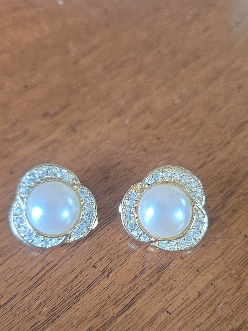 Gold Pearl and Crystal Halo Stud Earrings - White Pearl